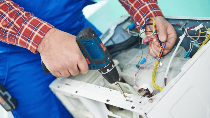 Kartepe Fondital Fondital çamaşır makinesi kart tamiri – Su almama arızası orijinal parça ile giderildi. - Teknik servis örneği